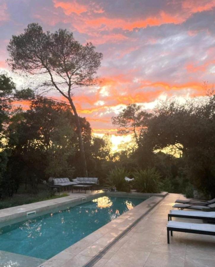 La Villa Kallisté Vacquières Extérieur photo