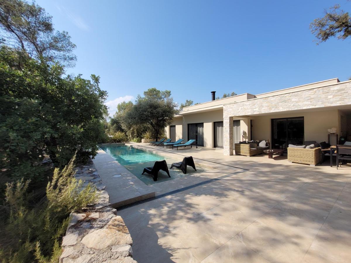 La Villa Kallisté Vacquières Extérieur photo